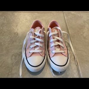 Girls size 12 Converse